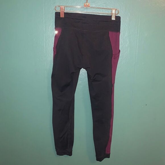 Fabletics Crop leggings XS - Picture 2 of 3